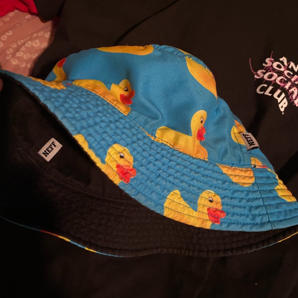 neff reversible duck bucket hat